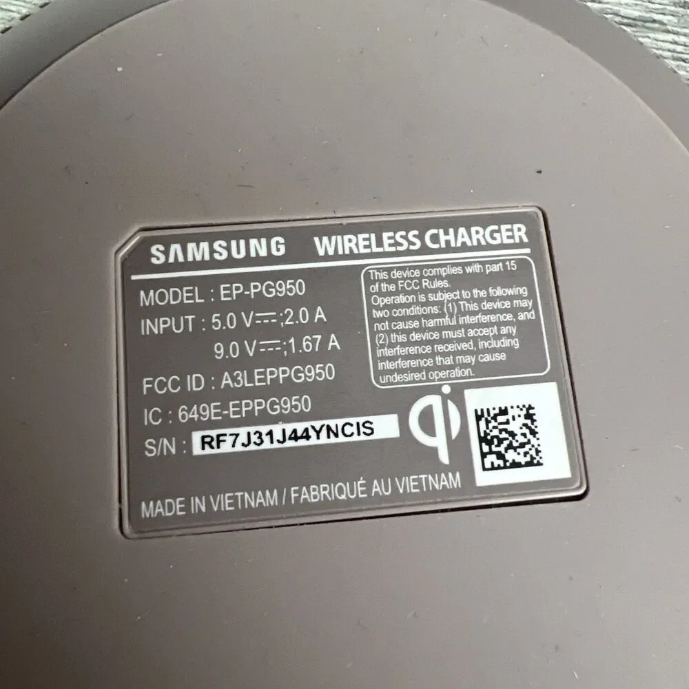 Samsung Fast Charge-Model EP-PG950 Wireless Charger